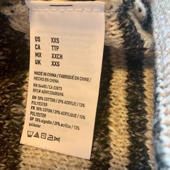 Rouched sleeve sweater - Picture 4 of 6